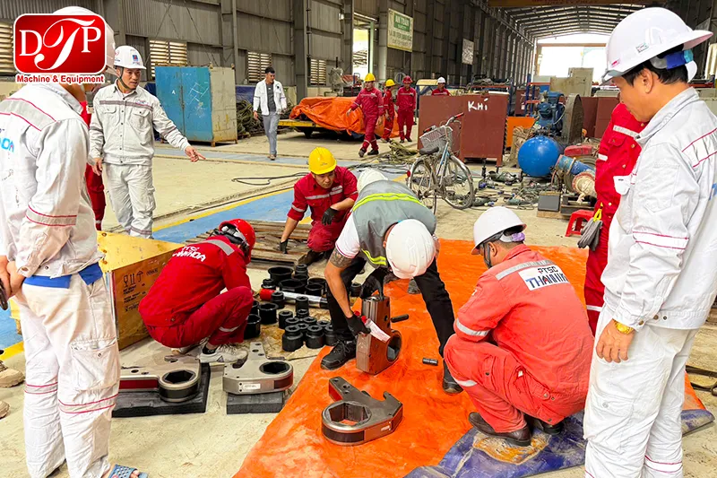 dtpvietnam-ban-giao-thiet-bi-co-le-thuy-luc-torcup-cho-ptsc-thanh-hoa-2