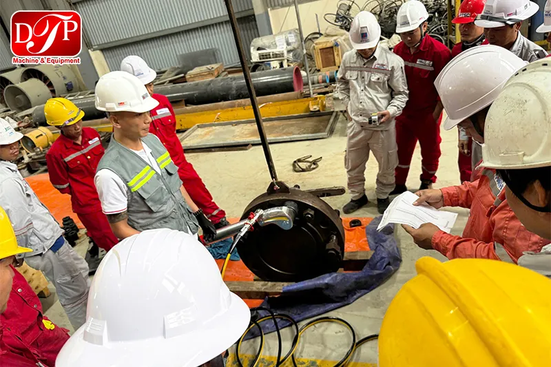 dtpvietnam-ban-giao-thiet-bi-co-le-thuy-luc-torcup-cho-ptsc-thanh-hoa-5