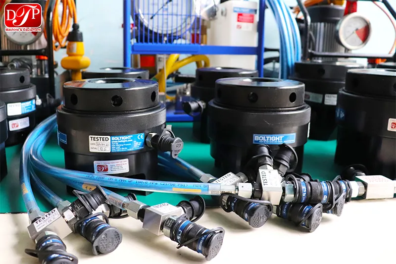 dtpvietnam-ban-giao-thiet-bi-cang-bulong-bom-thuy-luc-dan-dong-bang-dong-co-khi-nen-nsrp-3