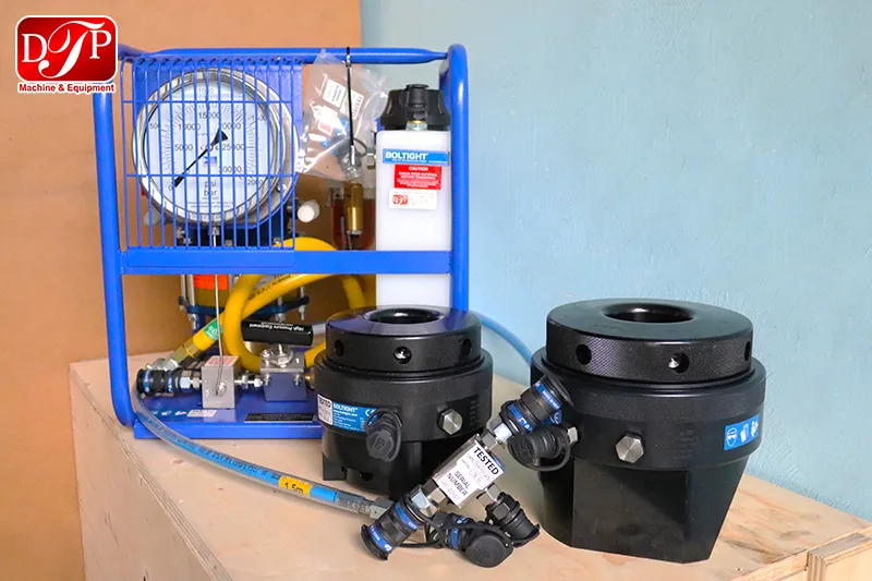 dtpvietnam-ban-giao-thiet-bi-cang-bulong-bom-thuy-luc-dan-dong-bang-dong-co-khi-nen-nsrp-5