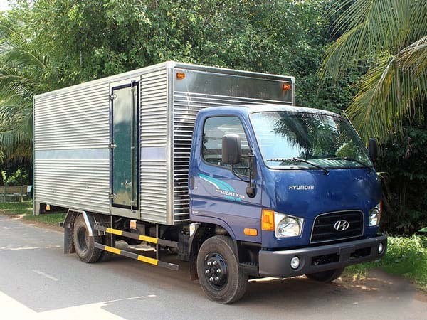xe tải chạy 100km bao nhiêu lít dầu